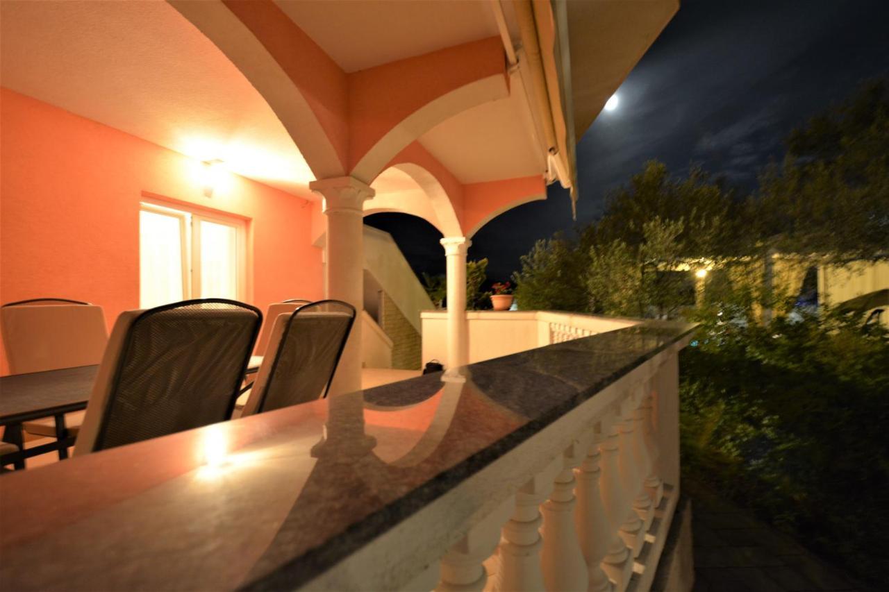 Apartmani Emili Sukošan Buitenkant foto