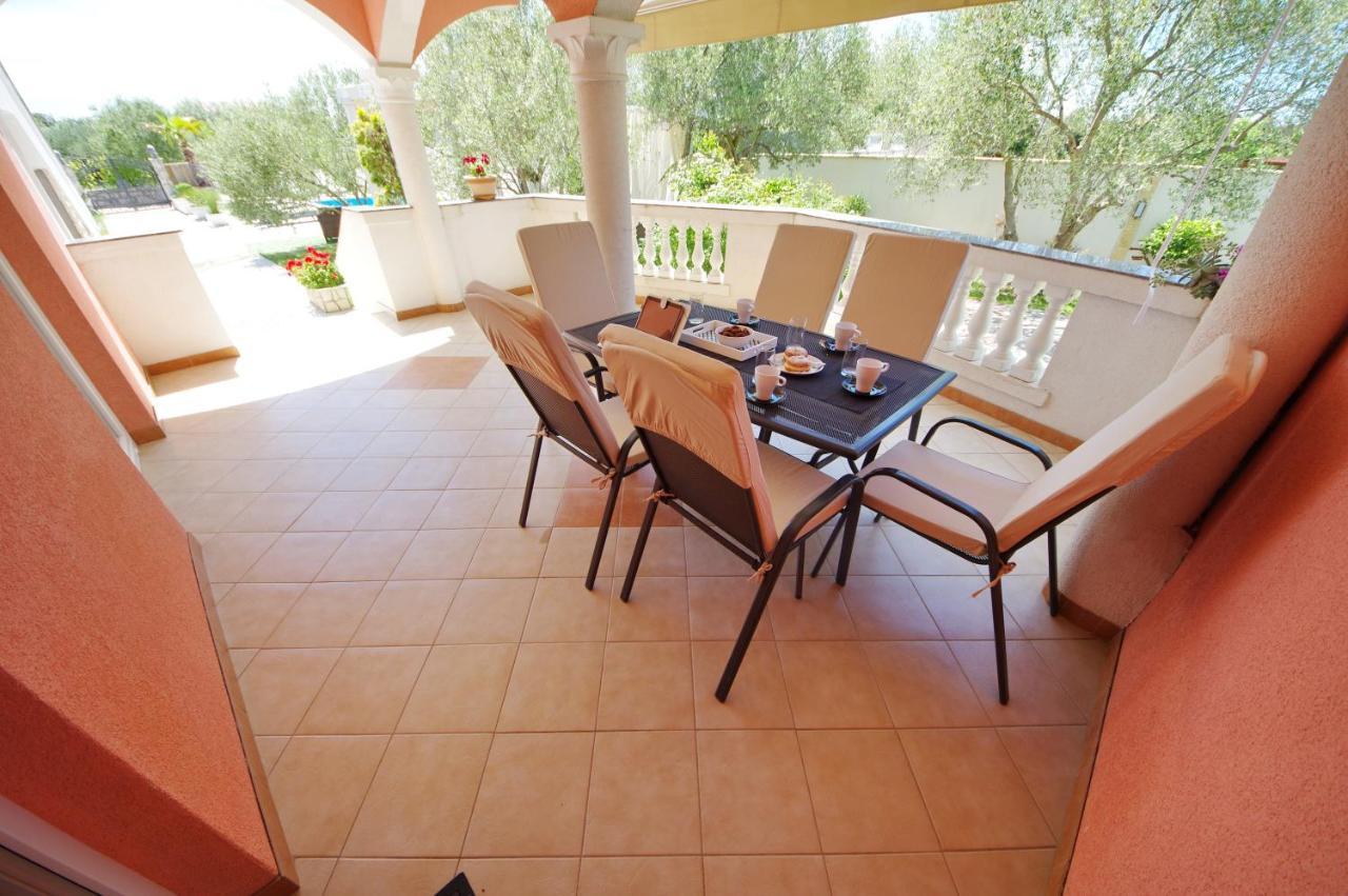Apartmani Emili Sukošan Buitenkant foto