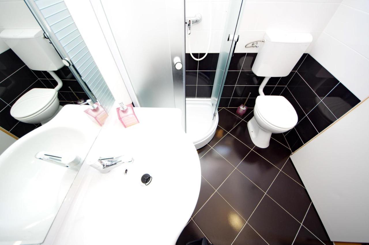Apartmani Emili Sukošan Buitenkant foto