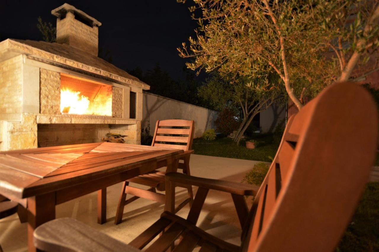 Apartmani Emili Sukošan Buitenkant foto