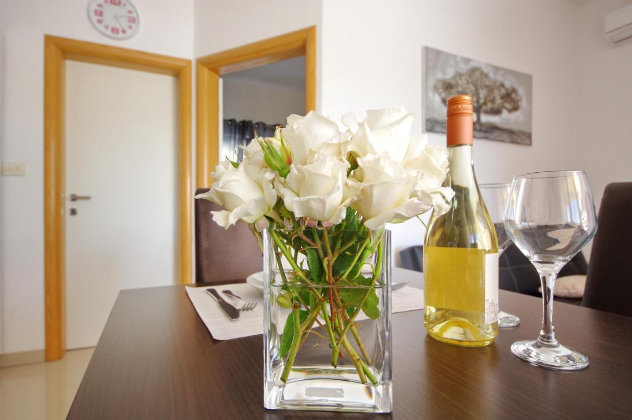 Apartmani Emili Sukošan Buitenkant foto
