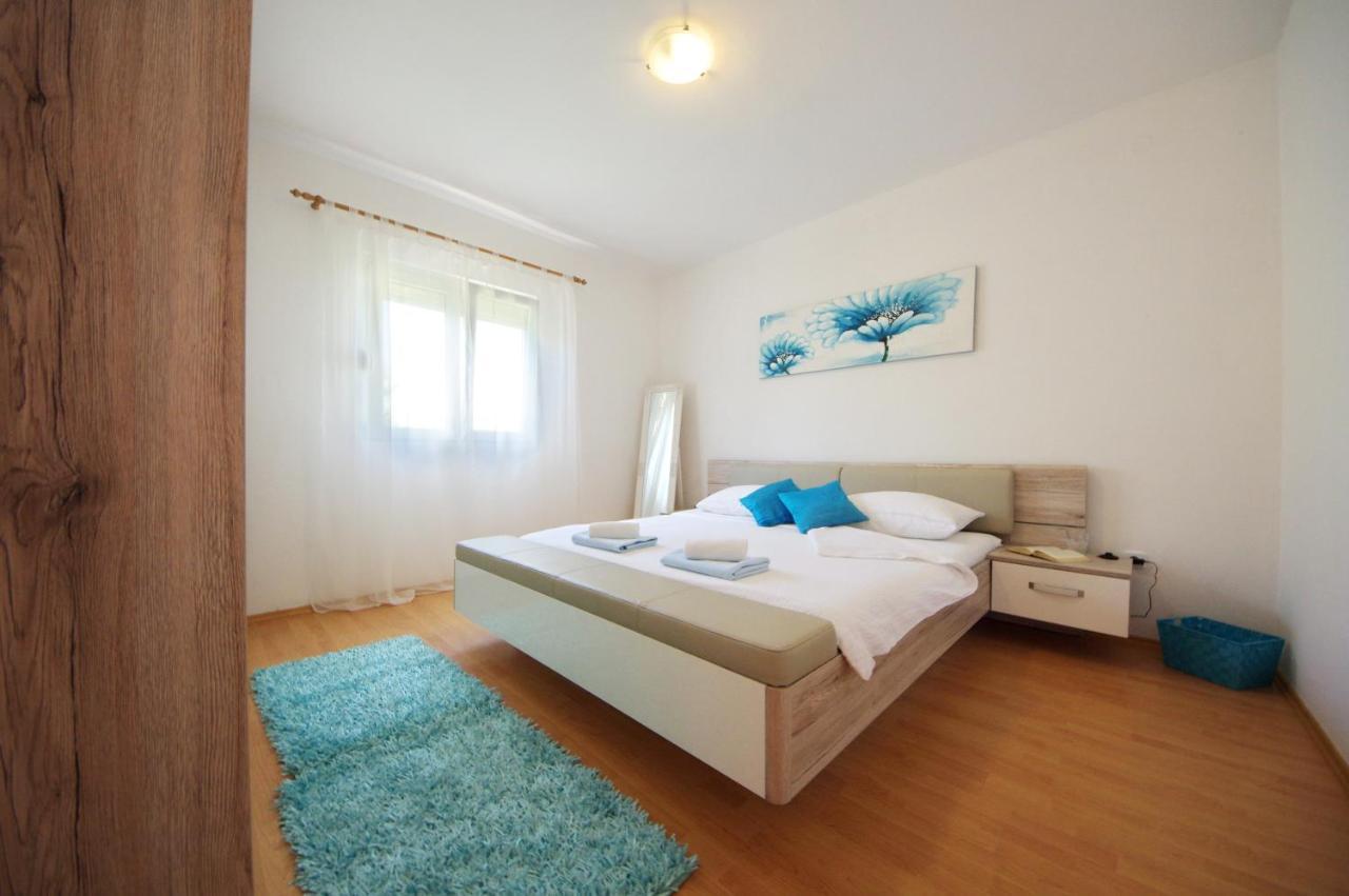 Apartmani Emili Sukošan Buitenkant foto