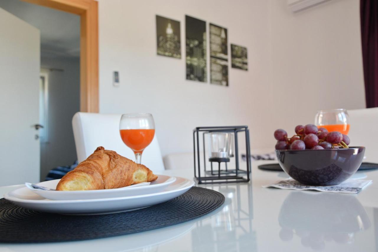 Apartmani Emili Sukošan Buitenkant foto
